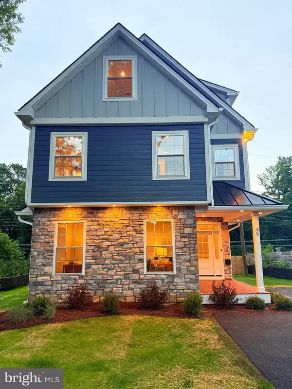 Berwyn, PA 19312,45 ORCHARD LN