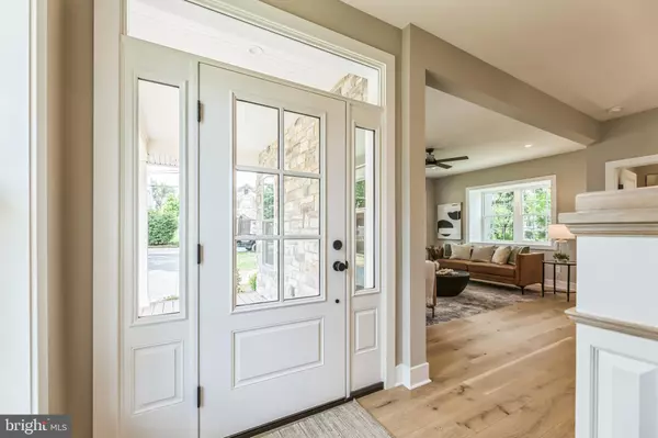 Berwyn, PA 19312,45 ORCHARD LN