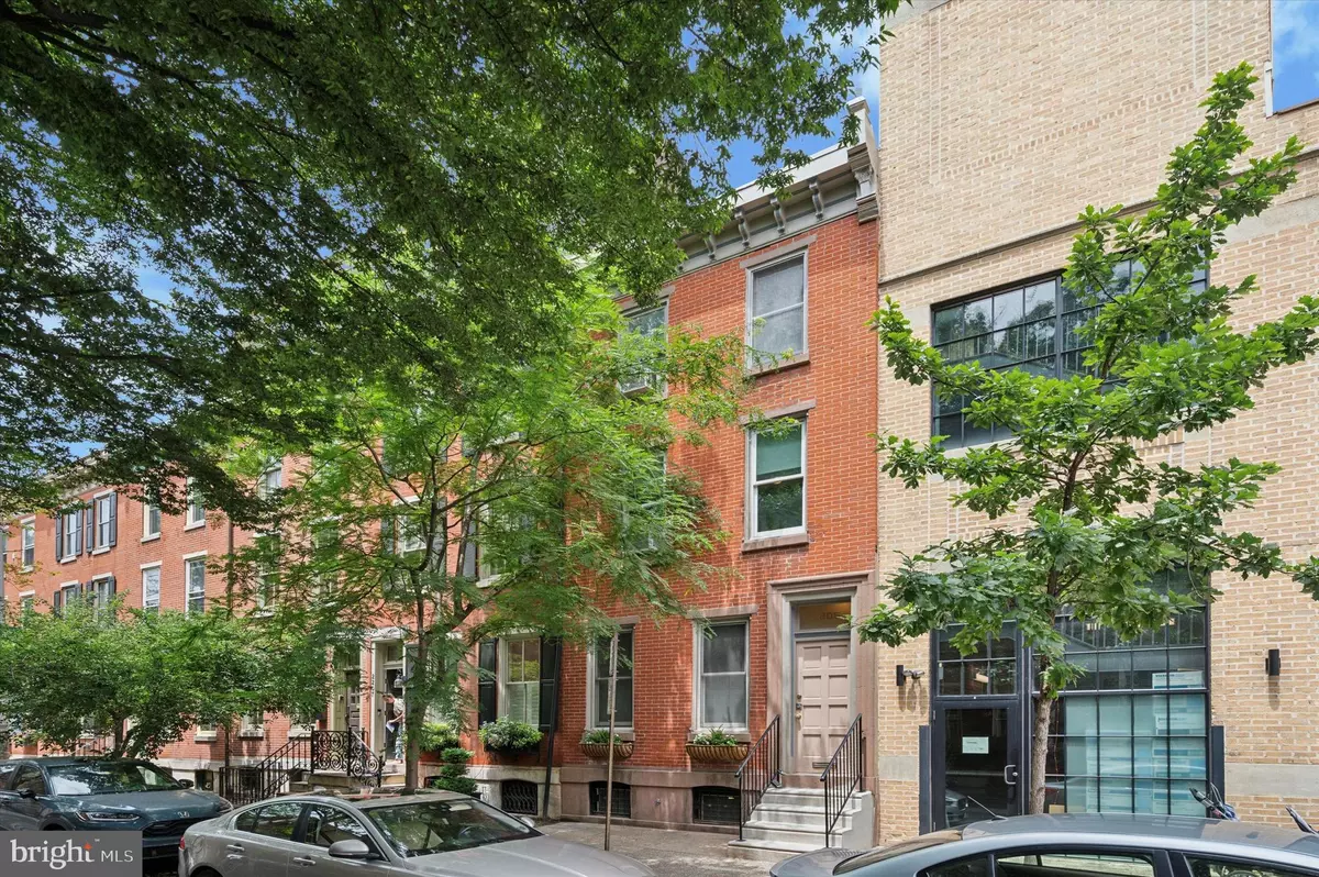 Philadelphia, PA 19103,2205 PINE ST