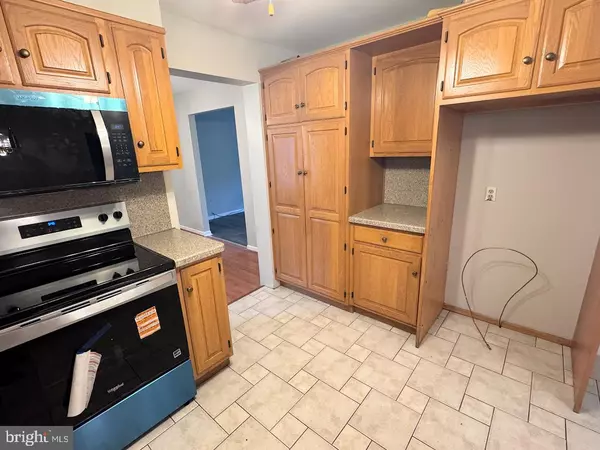 Wyomissing, PA 19610,26 DORCHESTER DR
