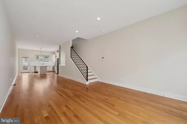 Philadelphia, PA 19125,1025 EARL ST