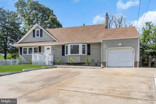 Toms River, NJ 08753,14 REGAL CT