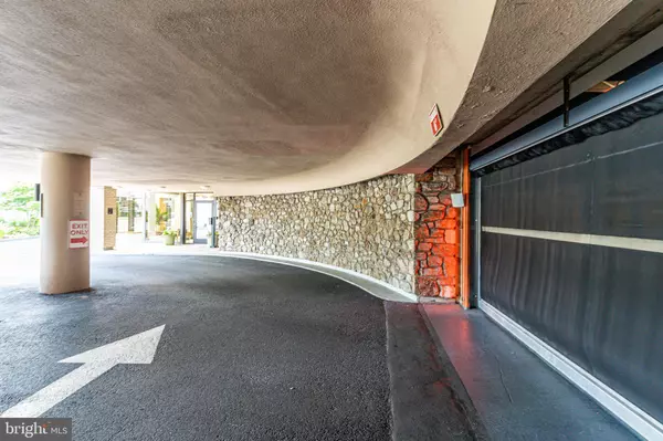 Chevy Chase, MD 20815,4242 E WEST #605