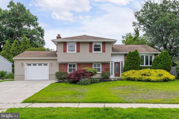 19 TIMBER CREEK RD, Stratford, NJ 08084