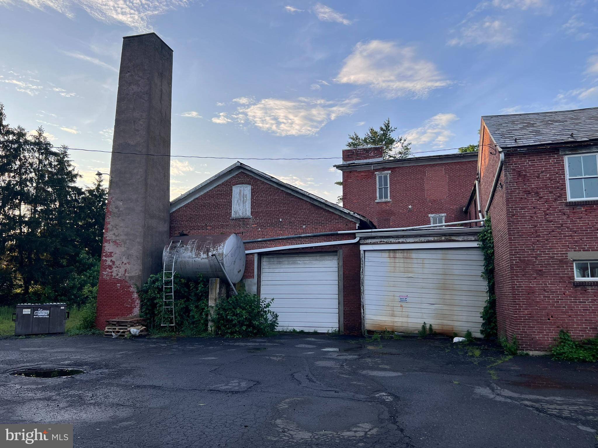 Richlandtown, PA 18955,20 N MAIN ST