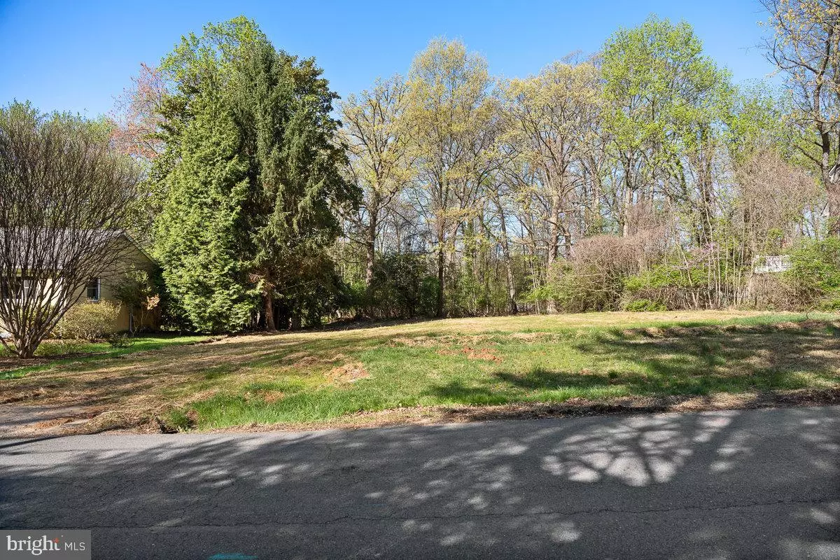 Mclean, VA 22101,1914 BIRCH RD