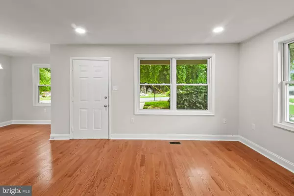 Martinsburg, WV 25401,227 N TUSKEGEE DR
