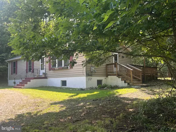 513 RUSSELL RD, Berryville, VA 22611