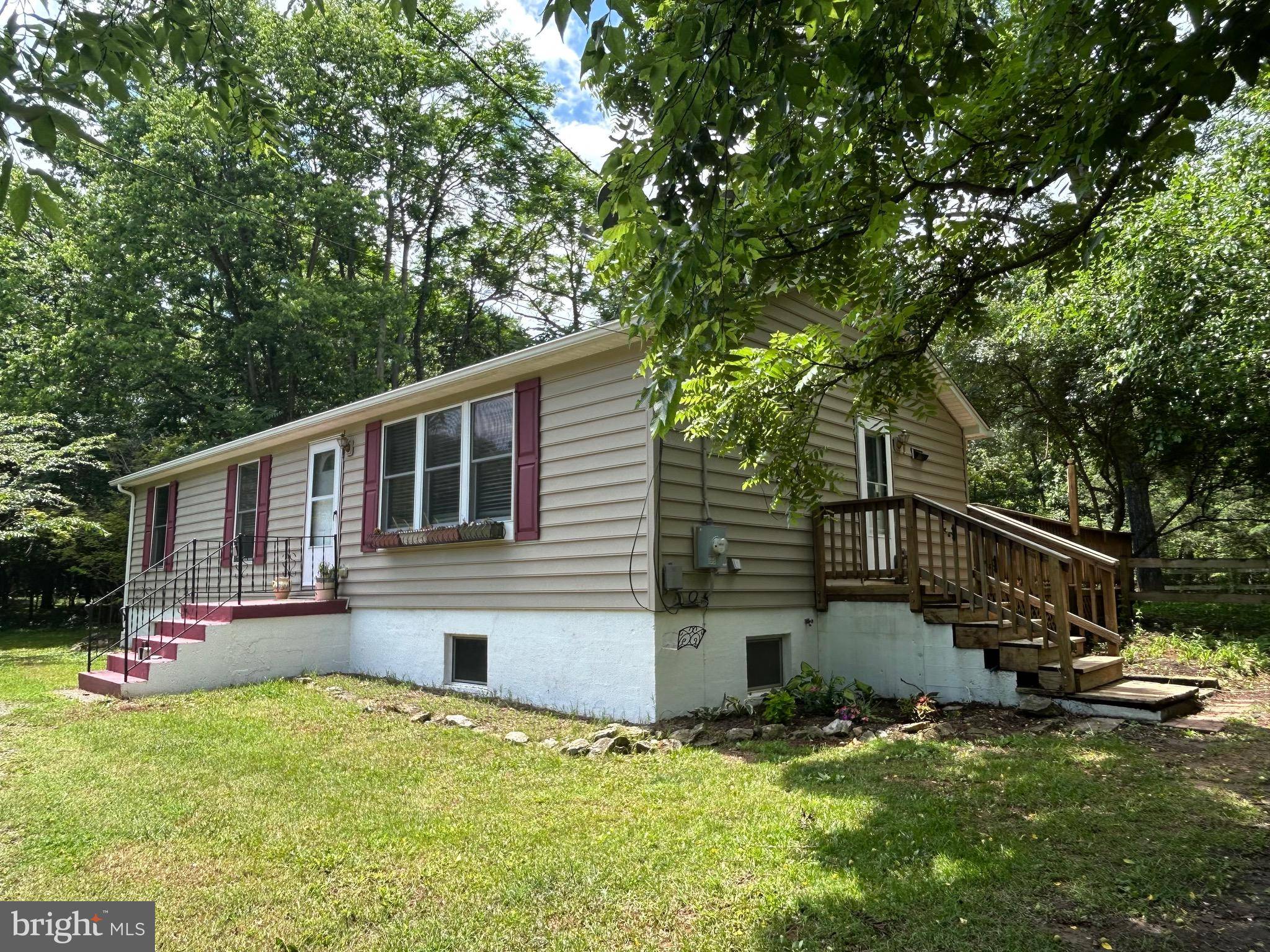 513 RUSSELL RD, Berryville, VA 22611