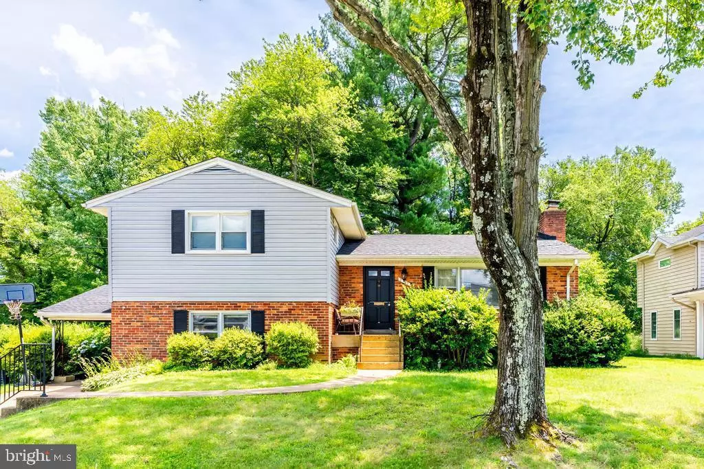 Mclean, VA 22101,7107 SEA CLIFF RD