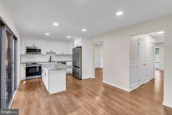 Hightstown, NJ 08520,63 DENNISON DR