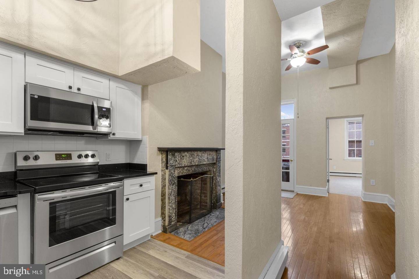 Philadelphia, PA 19106,520 SPRUCE ST #2