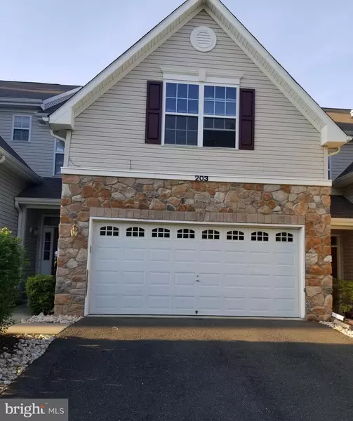 203 BRINLEY DR, Pennington, NJ 08534