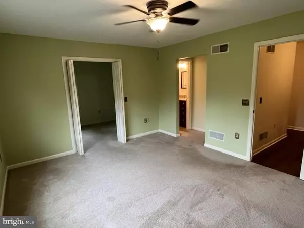 Enola, PA 17025,2209 LAMBS GAP RD