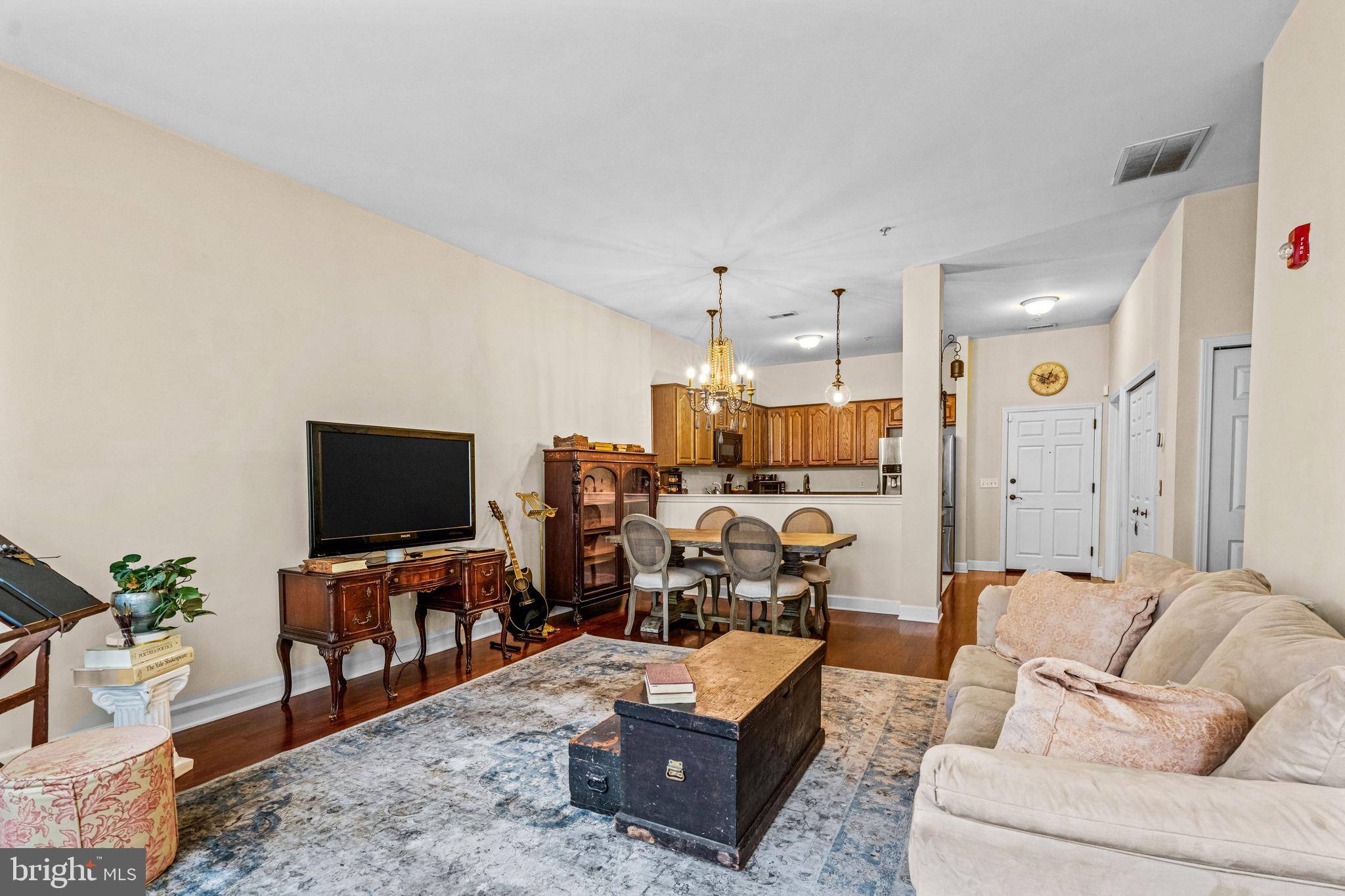 Collingswood, NJ 08108,610 N ATLANTIC AVE