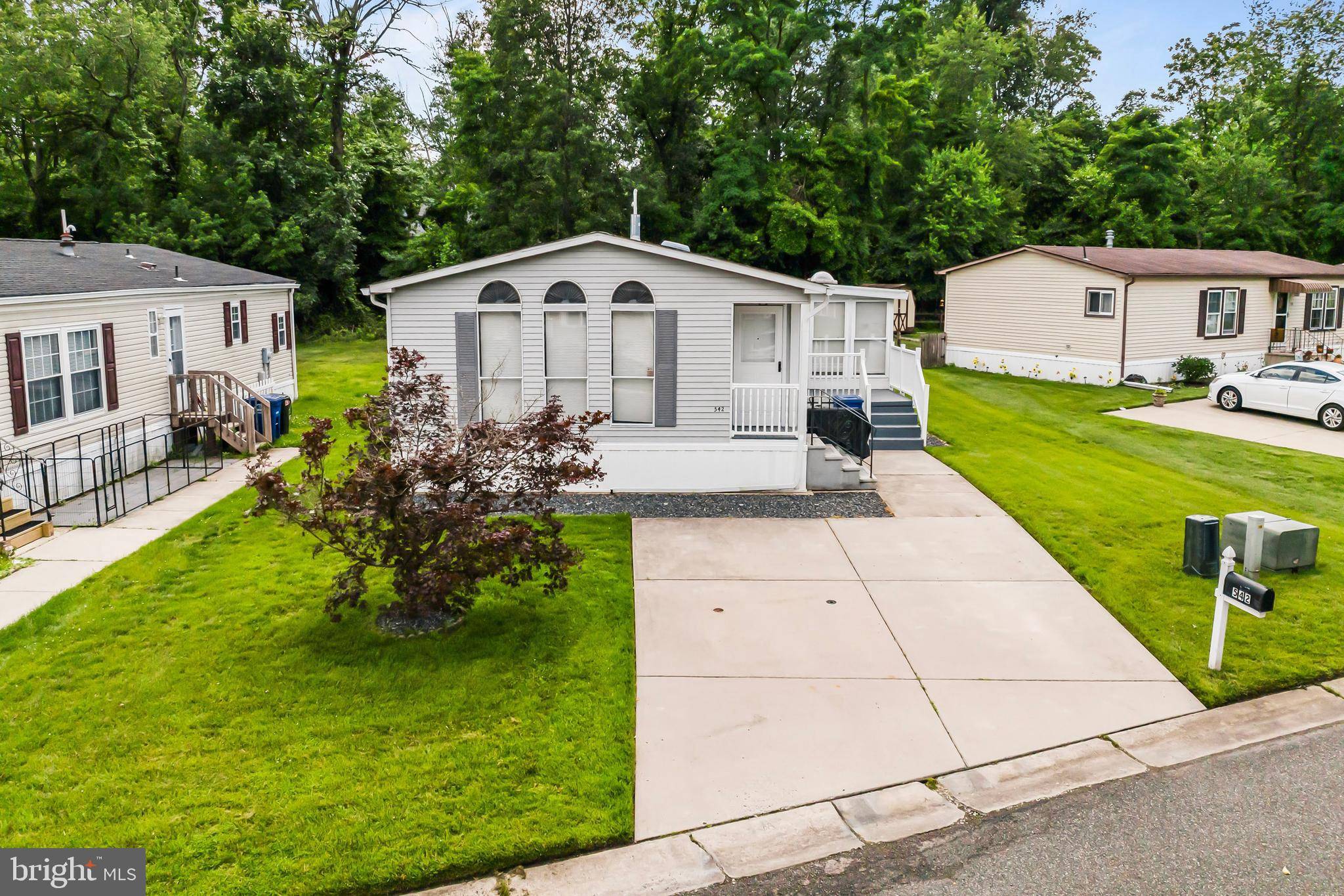 542 IVY CT, Mount Laurel, NJ 08054