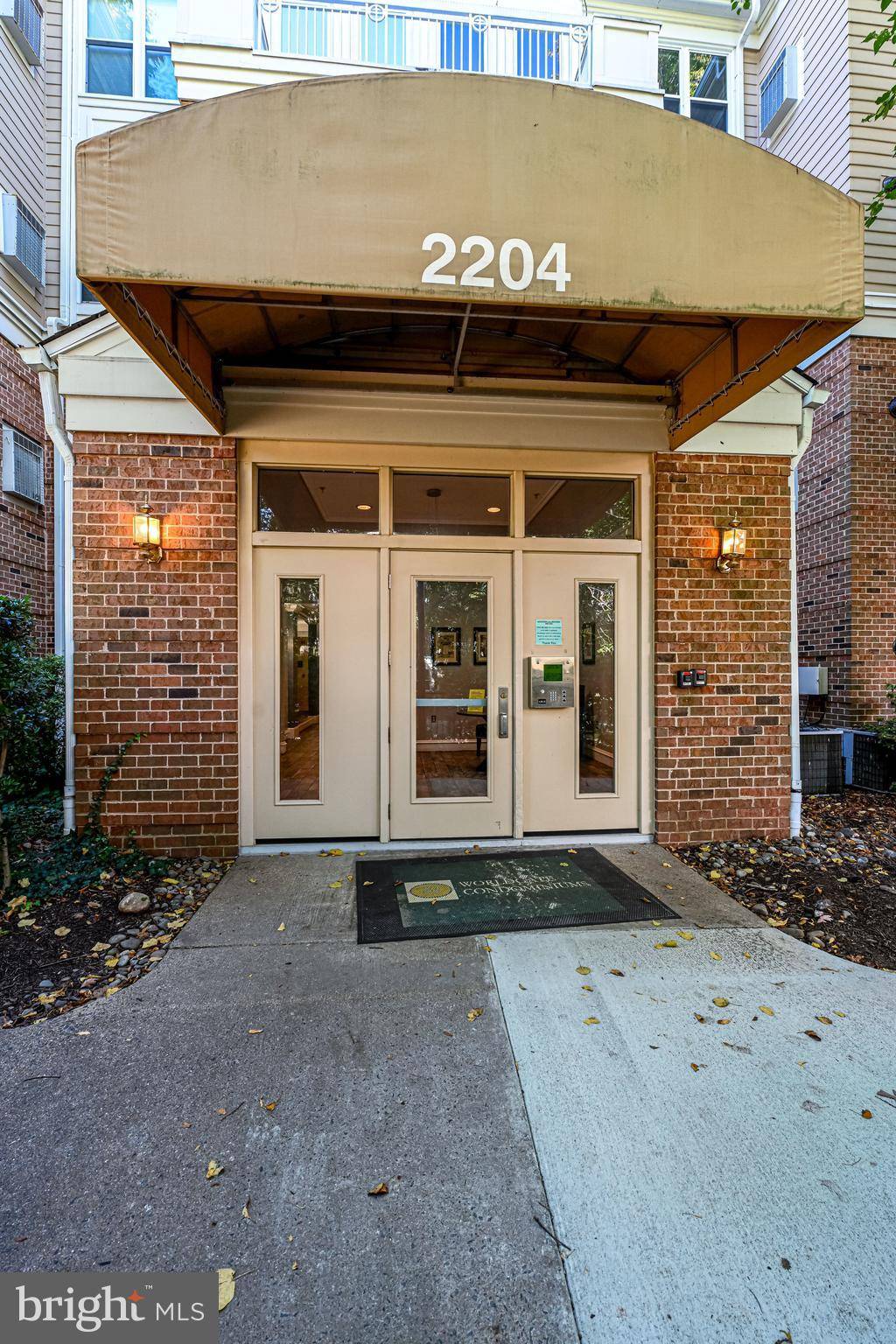 Herndon, VA 20170,2204 WESTCOURT LN #313