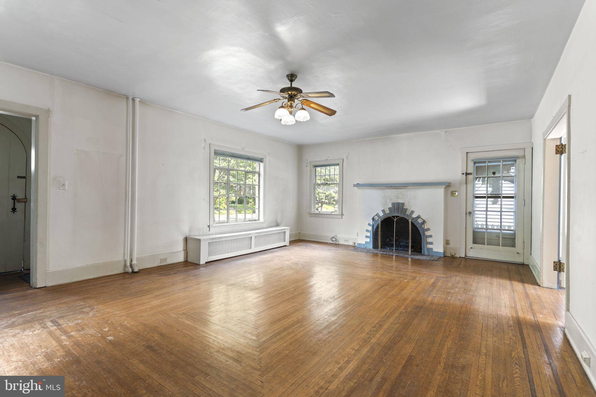 Camp Hill, PA 17011,28 N 20TH ST