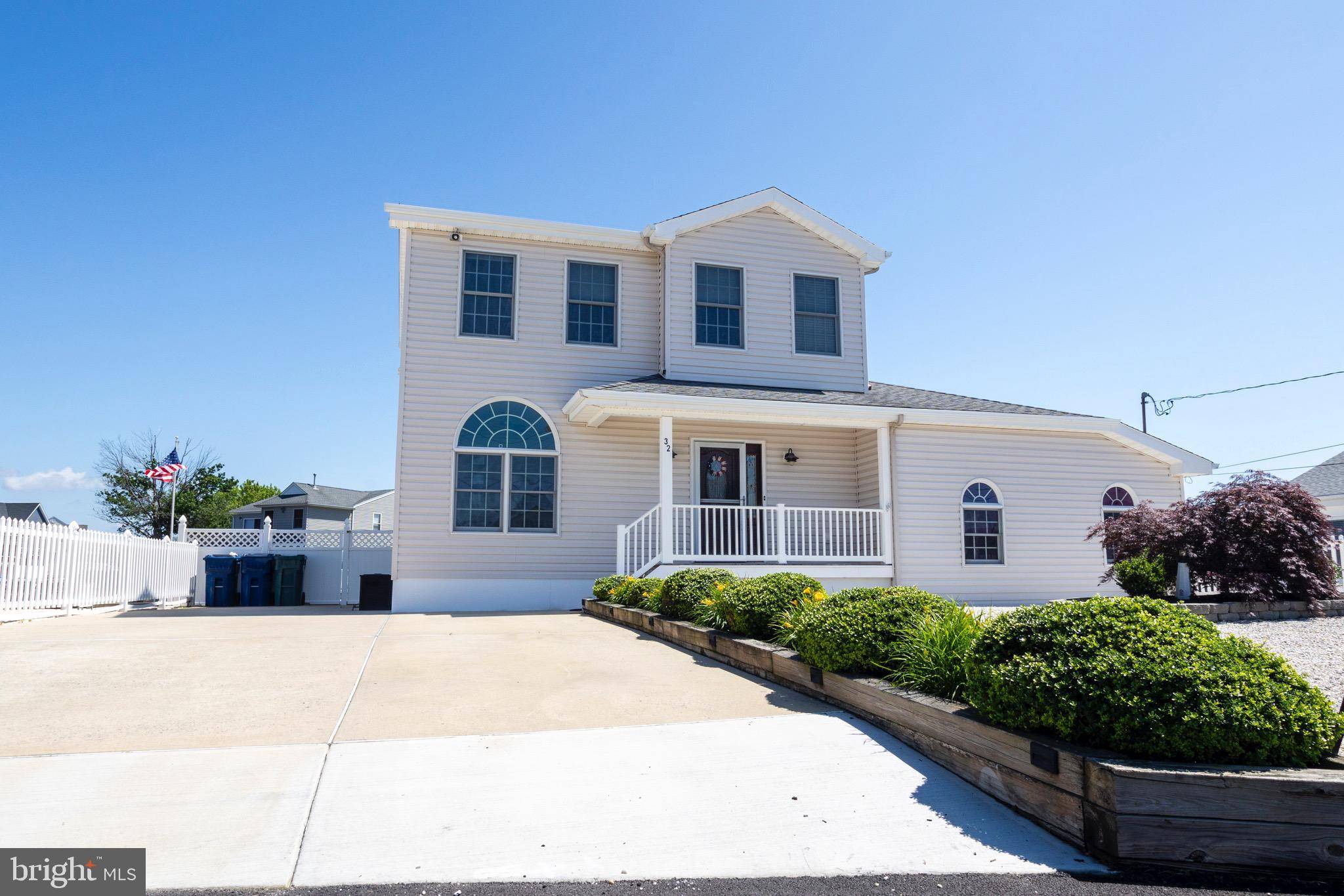 Tuckerton, NJ 08087,32 LAKE SINGLETON CT