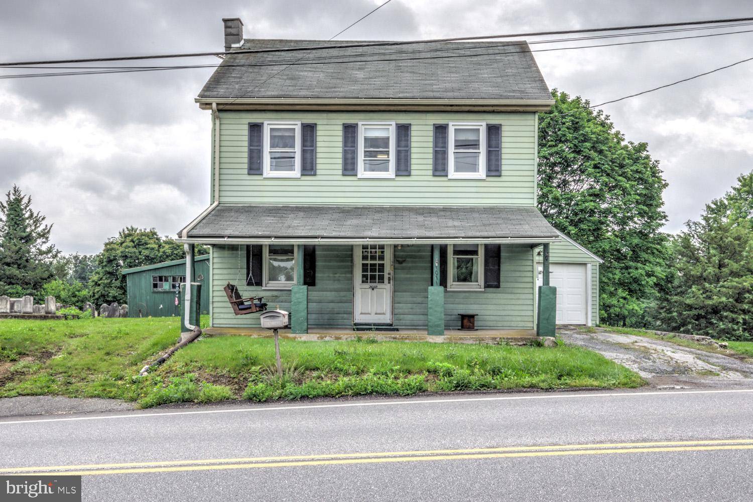 1011 MOUNT JOY RD, Manheim, PA 17545