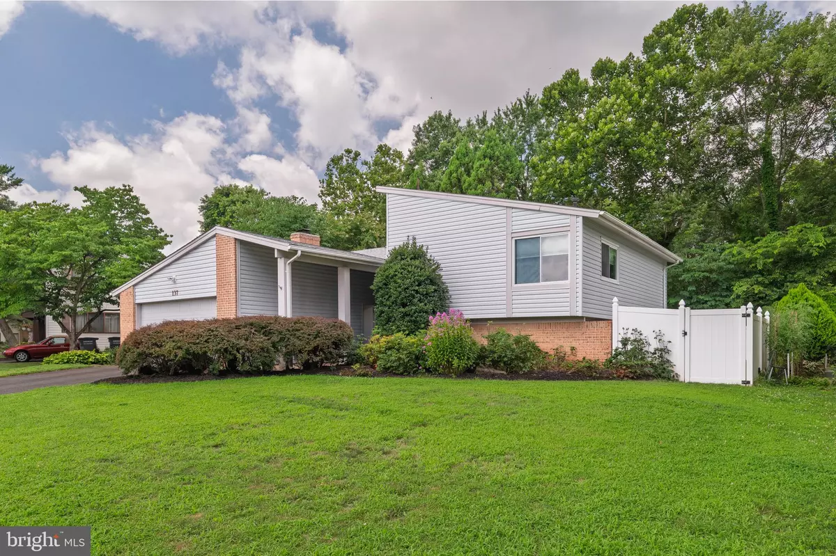 Sterling, VA 20164,137 S FOX RD
