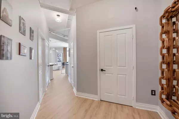 Fairfax, VA 22033,4480 MARKET COMMONS DR #215