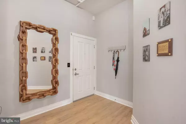 Fairfax, VA 22033,4480 MARKET COMMONS DR #215