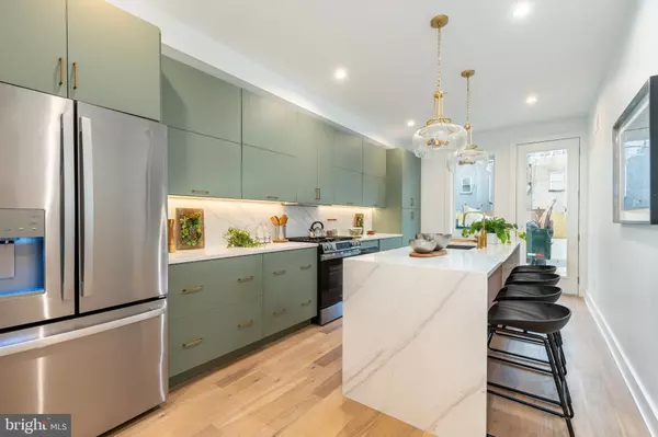 1729 CAMBRIDGE ST, Philadelphia, PA 19130