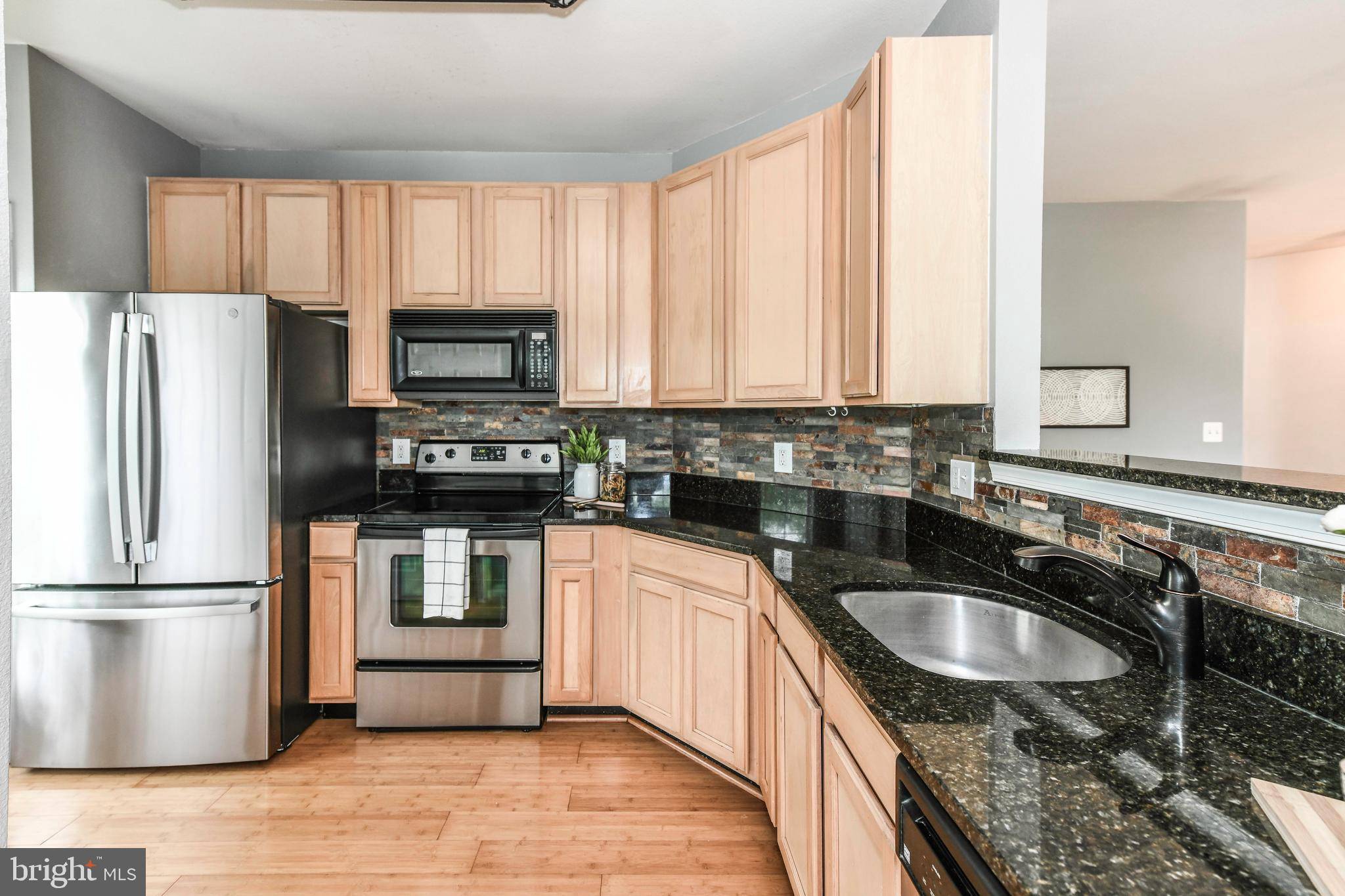 Ashburn, VA 20148,42435 HOLLYHOCK TER #302