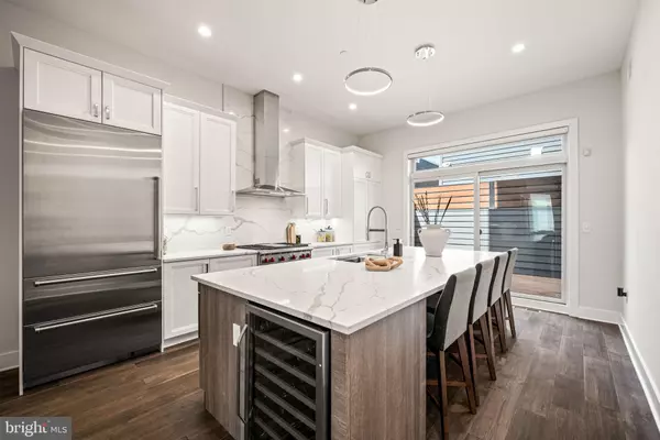 1217 BAINBRIDGE ST, Philadelphia, PA 19147