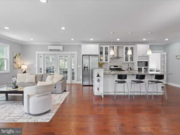 Falls Church, VA 22042,2907 ADAMS PL