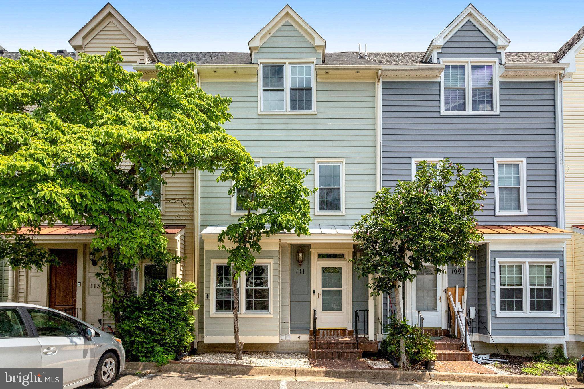 Occoquan, VA 22125,111 RIVER RD
