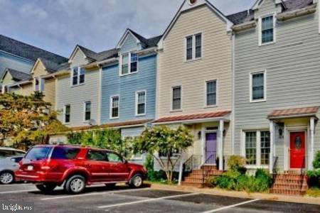 Occoquan, VA 22125,111 RIVER RD