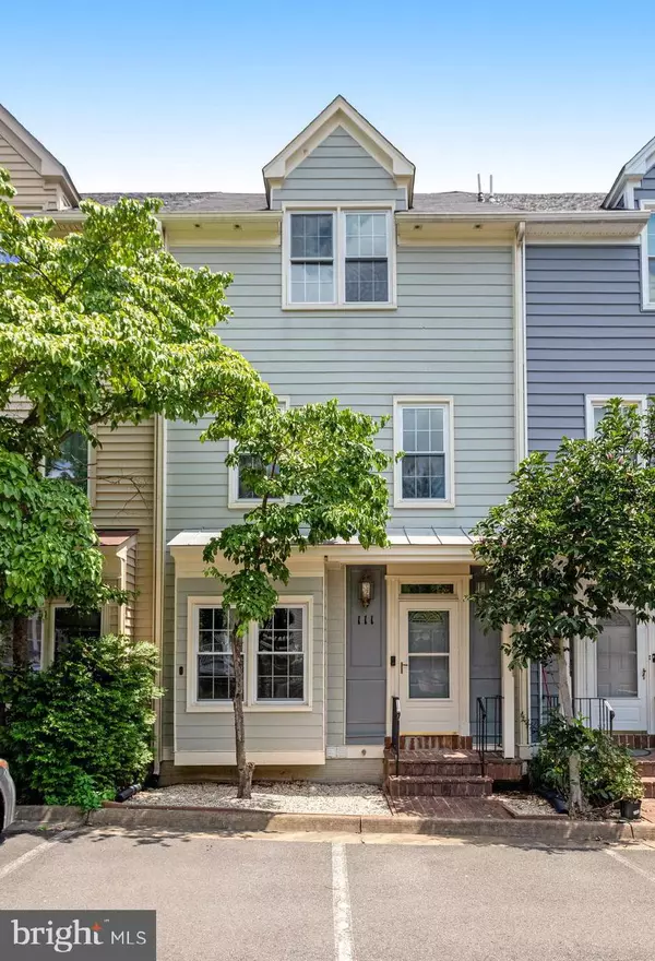 Occoquan, VA 22125,111 RIVER RD