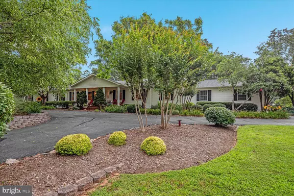 10095 FOX HOUND DR, Nokesville, VA 20181