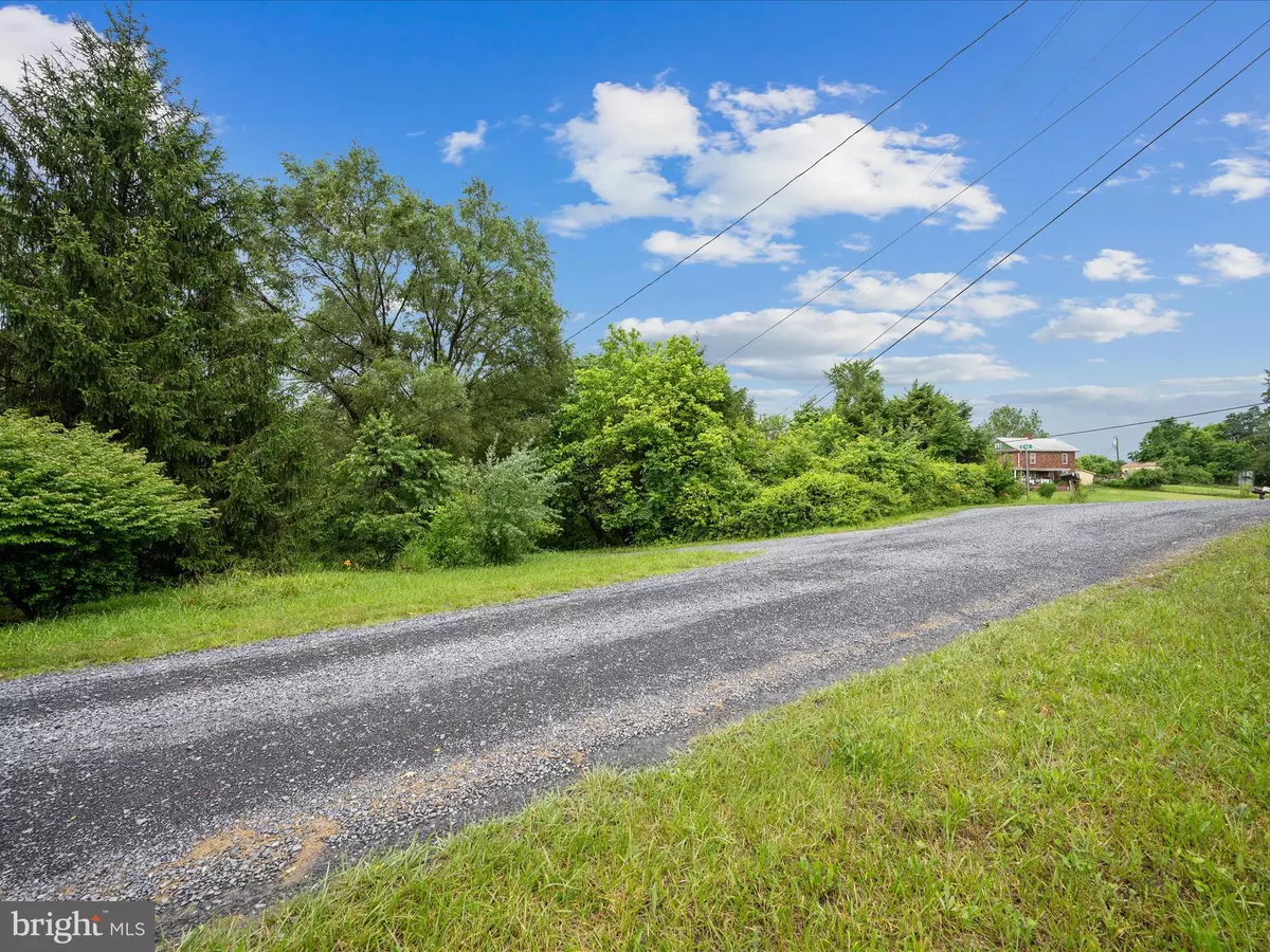 Kearneysville, WV 25430,22 NO NAME LN