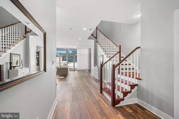 Philadelphia, PA 19103,23 S 23RD #7D