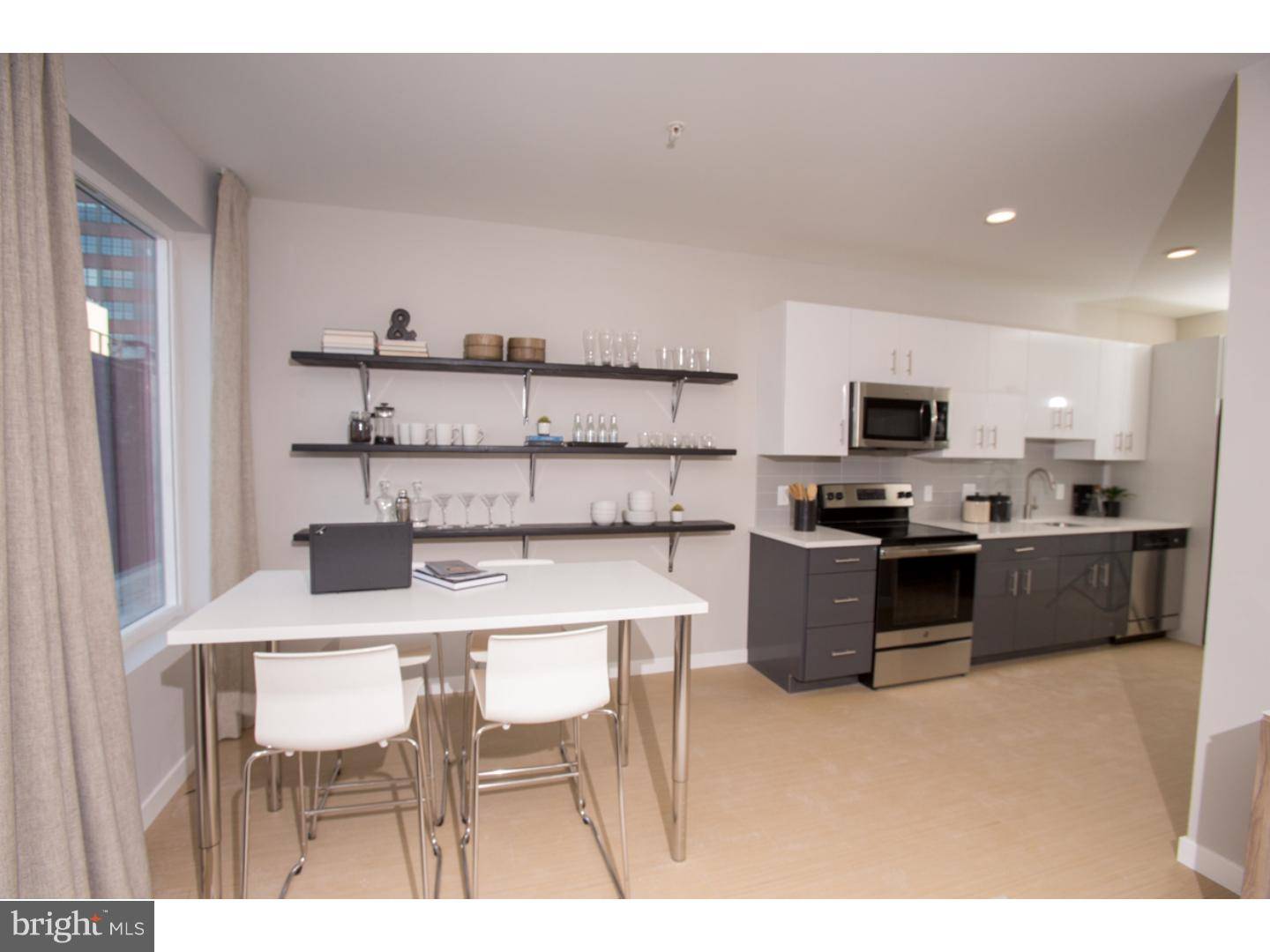 Philadelphia, PA 19106,121 N 2ND ST #514