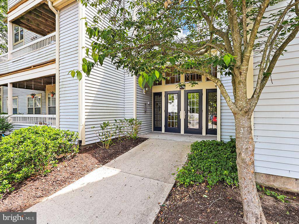 Princeton, NJ 08540,105 OLYMPIC CT #11