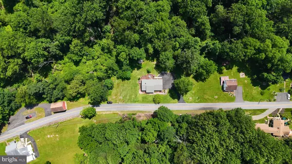 Barto, PA 19504,69 CROW HILL RD