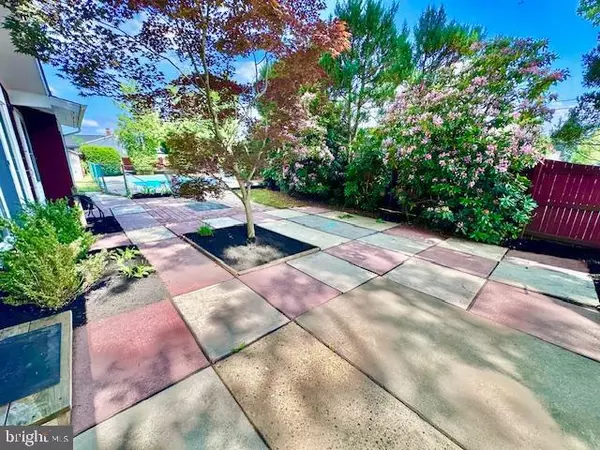 Spotswood, NJ 08884,170 BURLINGTON AVE