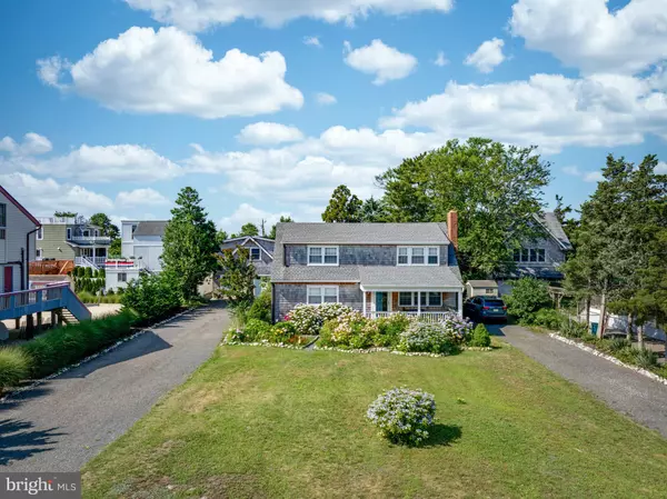 Barnegat Light, NJ 08006,6 W 11 ST