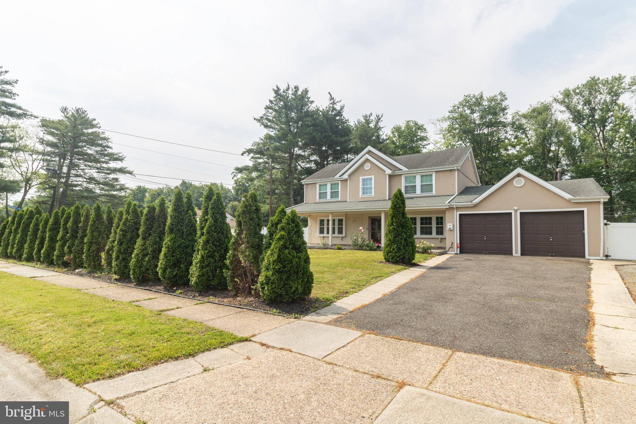 Willingboro, NJ 08046,74 GALLAWAY LN