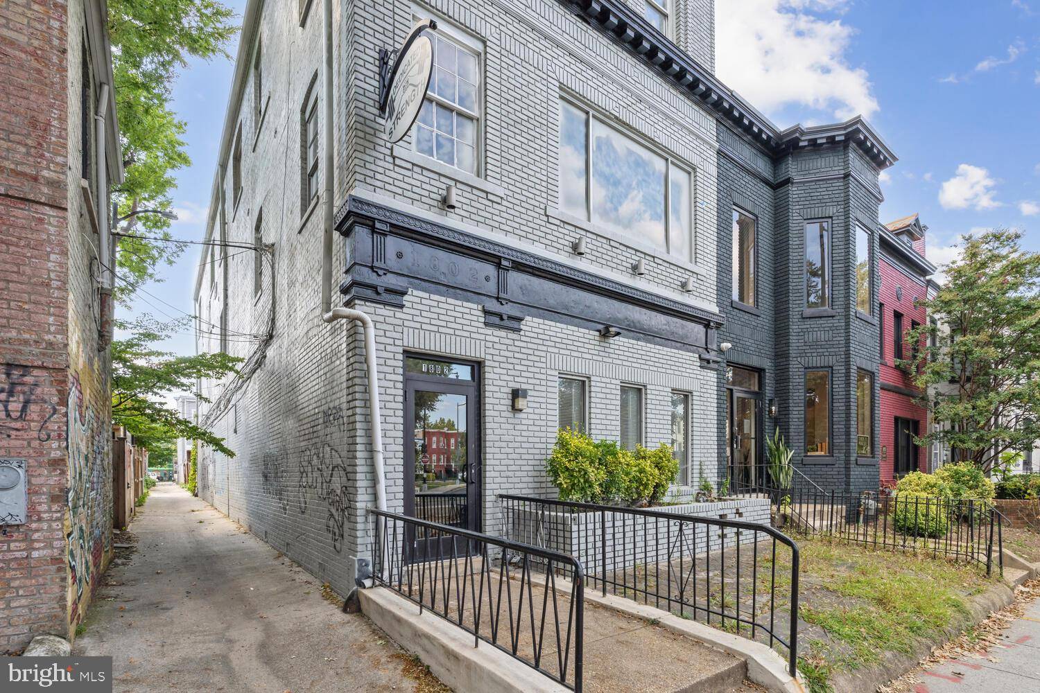 Washington, DC 20001,1802 11TH ST NW #1A