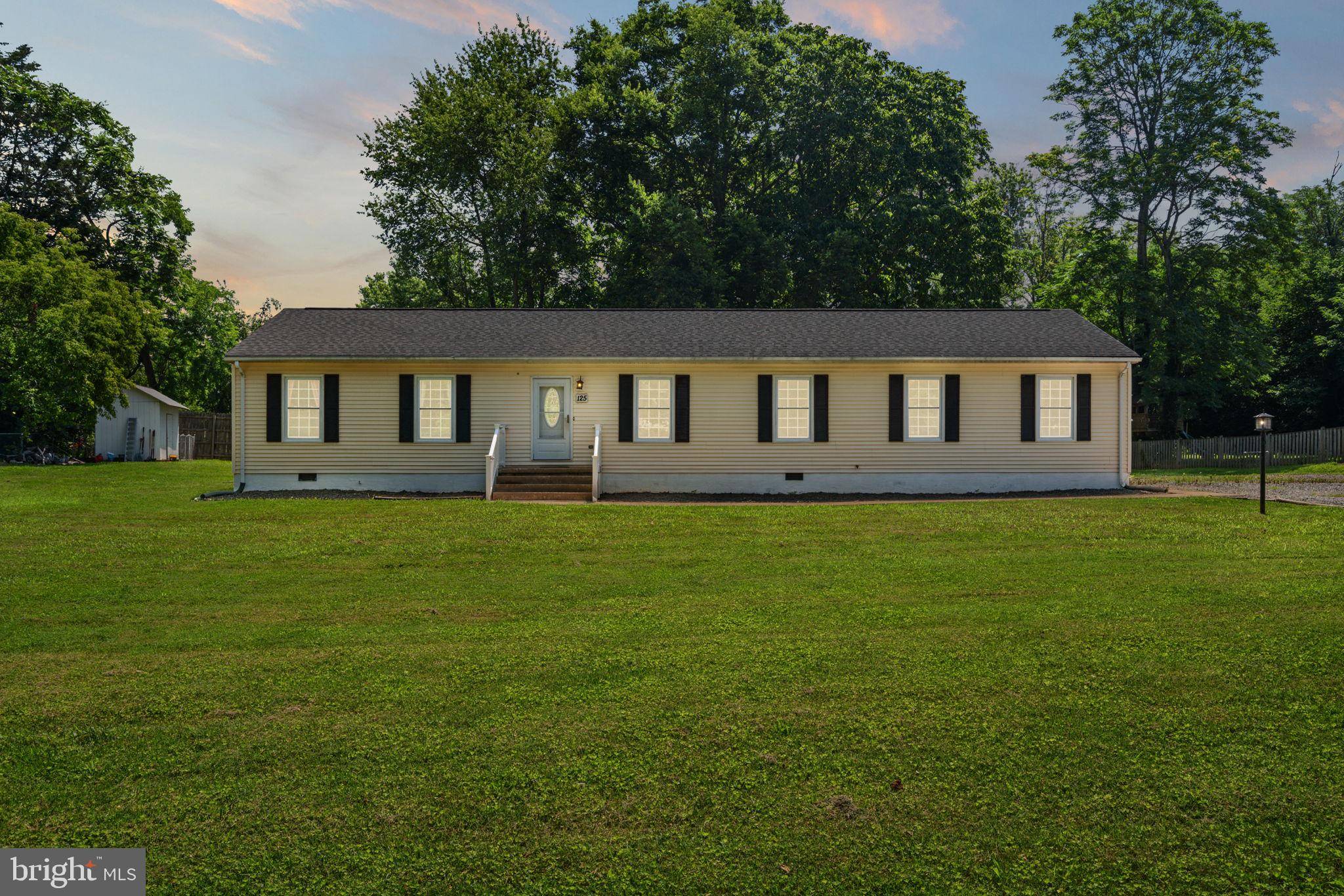 125 HOYT ST, Fredericksburg, VA 22405