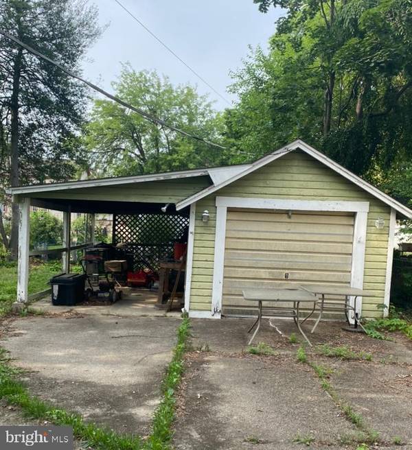 Woodbury, NJ 08096,248 W CENTRE ST