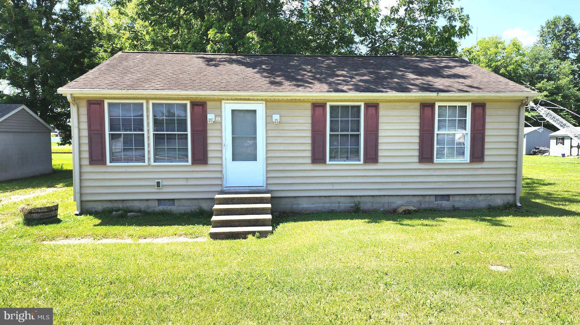 Felton, DE 19943,210 W HIGH ST