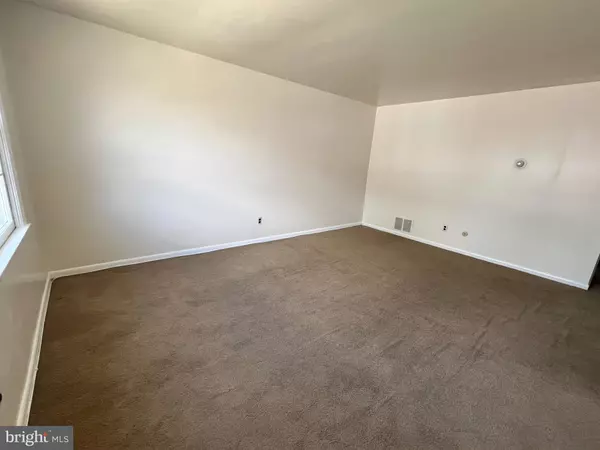 Lansdowne, PA 19050,706 LONGACRE CT