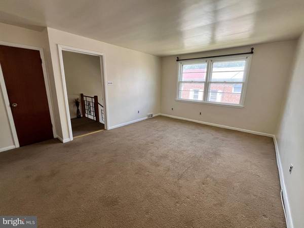 Lansdowne, PA 19050,706 LONGACRE CT