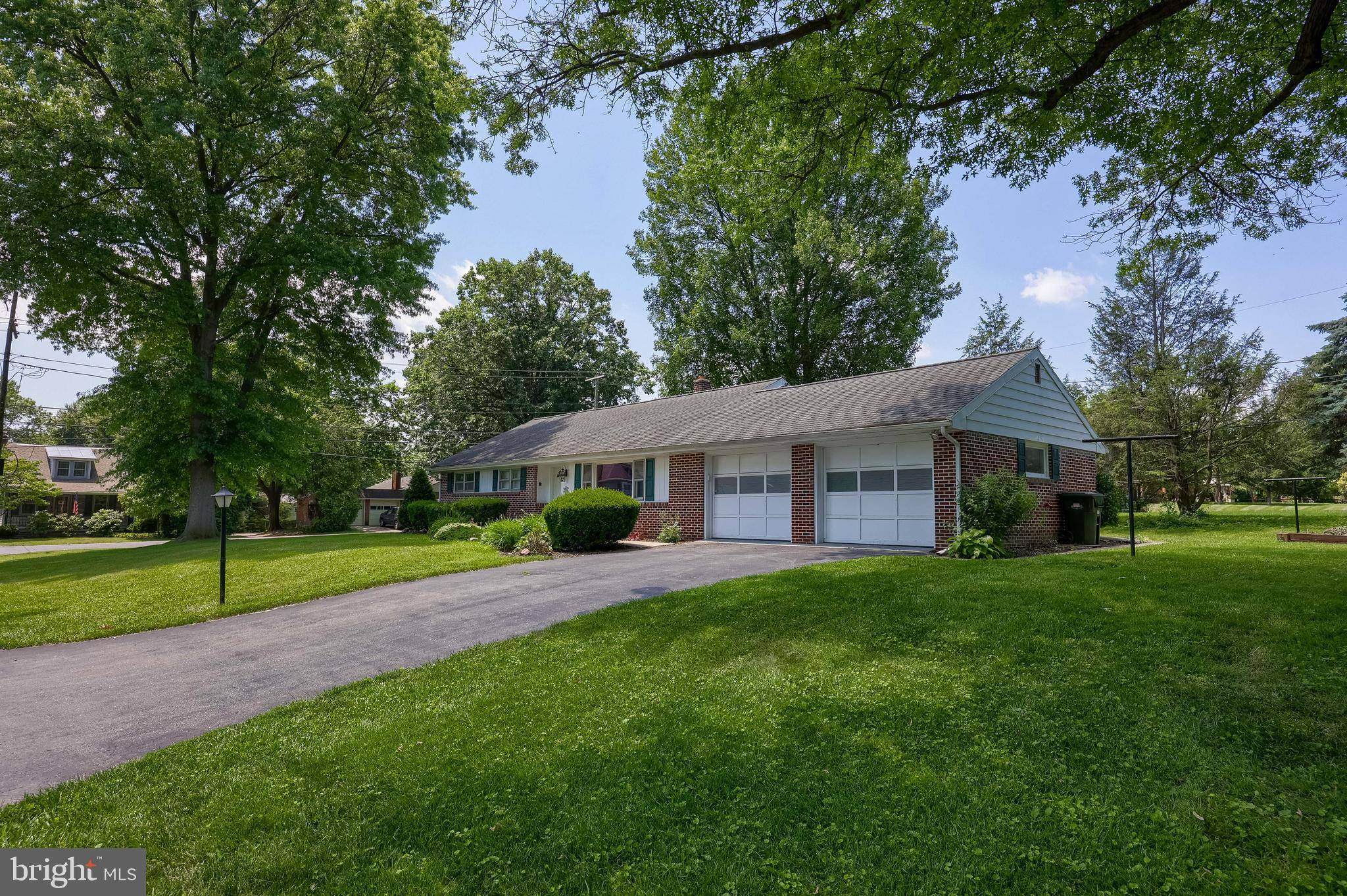 Lancaster, PA 17601,2304 WILKES RD